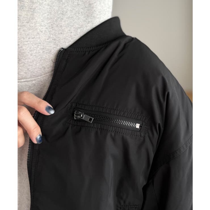 ボリューム感と軽やかさを両立。中綿入りボリュームスリーブMA 1 | Classical Elf  | 詳細画像20 