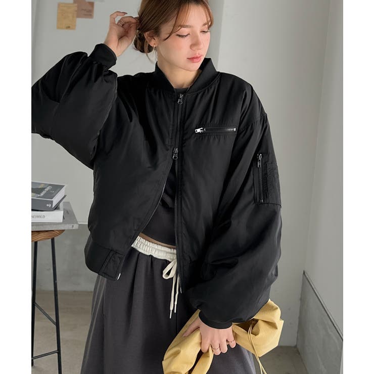 ボリューム感と軽やかさを両立。中綿入りボリュームスリーブMA 1 | Classical Elf  | 詳細画像8 