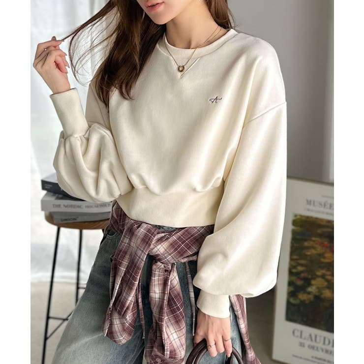 カジュアルなのにちゃんと女っぽ♪胸元刺繍が映える。クロップド丈裏毛スウェット | Classical Elf  | 詳細画像8 