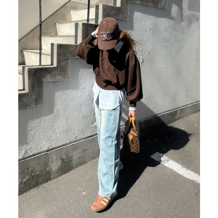 カジュアルなのにちゃんと女っぽ♪胸元刺繍が映える。クロップド丈裏毛スウェット | Classical Elf  | 詳細画像25 