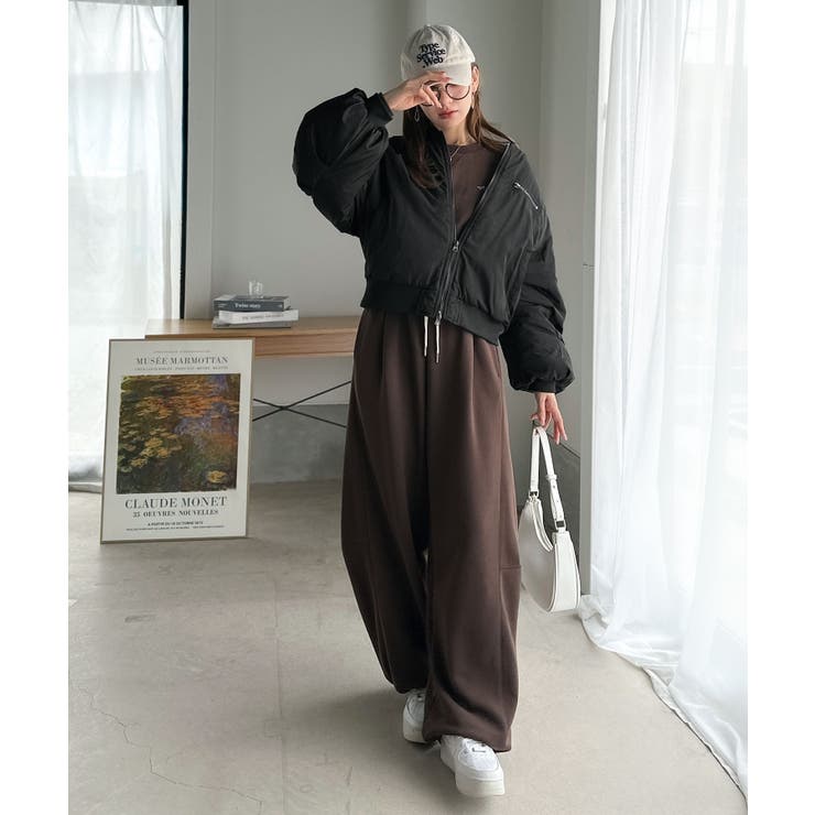 カジュアルなのにちゃんと女っぽ♪胸元刺繍が映える。クロップド丈裏毛スウェット | Classical Elf  | 詳細画像34 