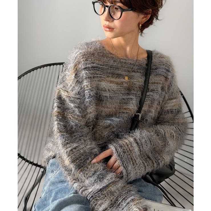 ふんわり染まる色彩の魔法。グラデーションシャギーニット（長袖