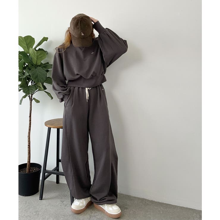 履くだけで“美脚バランス”完成！配色ウエストで差がつく、裏毛スウェットカーブパン… | Classical Elf  | 詳細画像15 