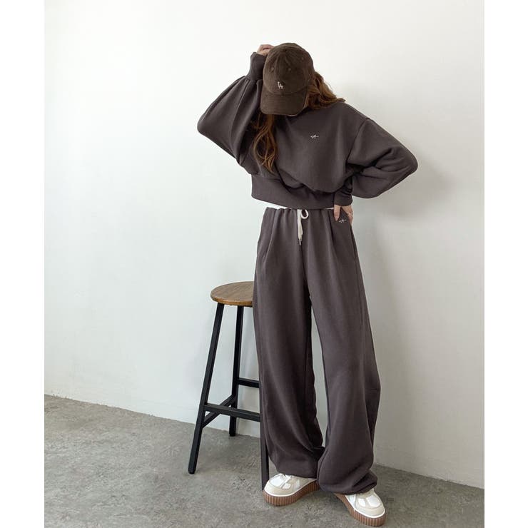 履くだけで“美脚バランス”完成！配色ウエストで差がつく、裏毛スウェットカーブパン… | Classical Elf  | 詳細画像17 