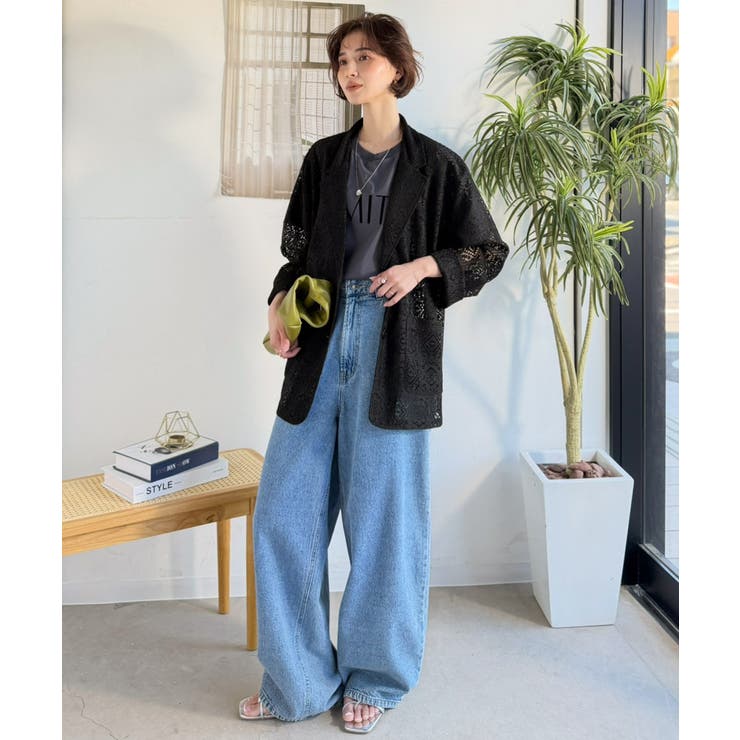 繊細なパネルレースで魅せる大人の抜け感ジャケット。ポケットつき