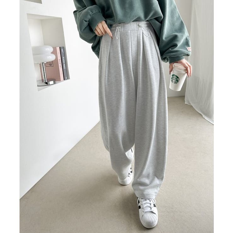 スウェットタックパンツ