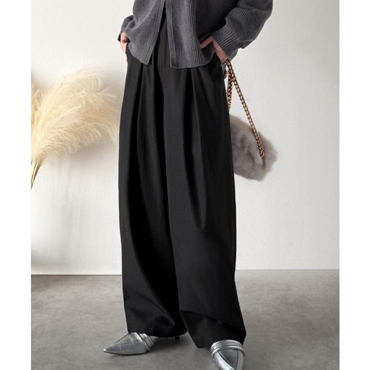 ブラック | 「楽なのにキレイ」シンプルコーデに洗練さをプラス◎タックデザインパンツ | Classical Elf 