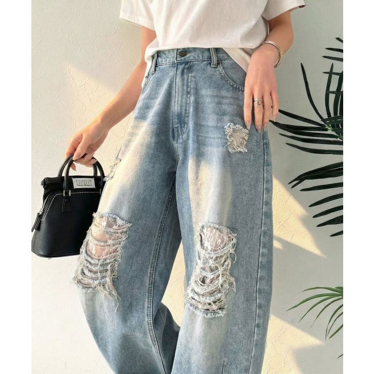 ブルー | レースにキュン！ラフに攻めて。綿100％ レース付きダメージデニムカーブパンツ | Classical Elf 