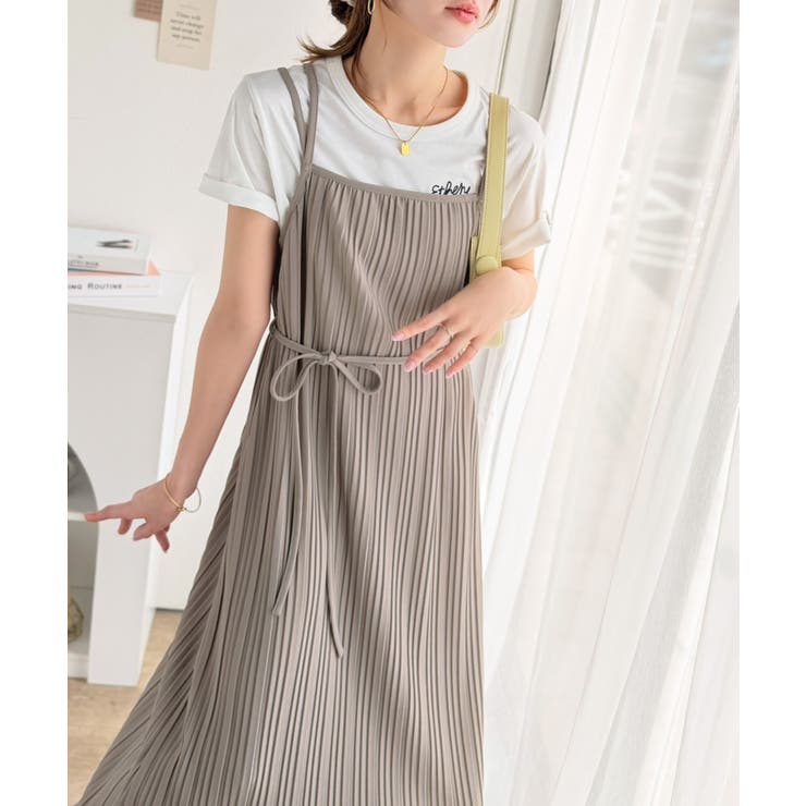 甘すぎないのに惹かれる、大人の抜け感。バックリボンダブルストラッププリーツキャミ… | Classical Elf  | 詳細画像30 