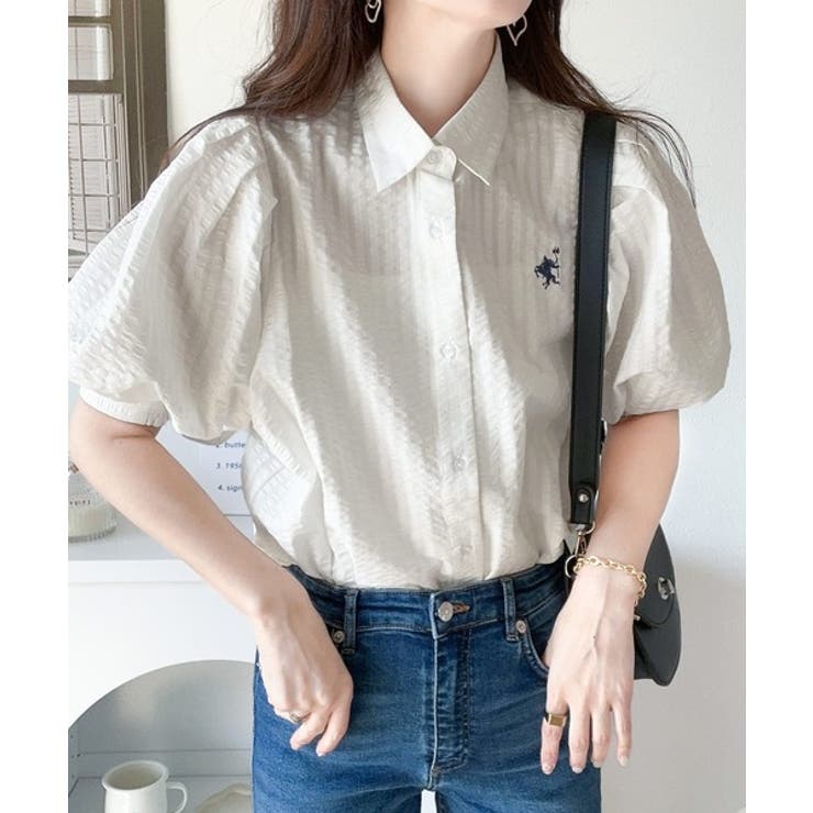 爽やかふんわりテイスト。タック入りボリュームスリーブ胸刺繍サッカーシャツ | Classical Elf  | 詳細画像5 