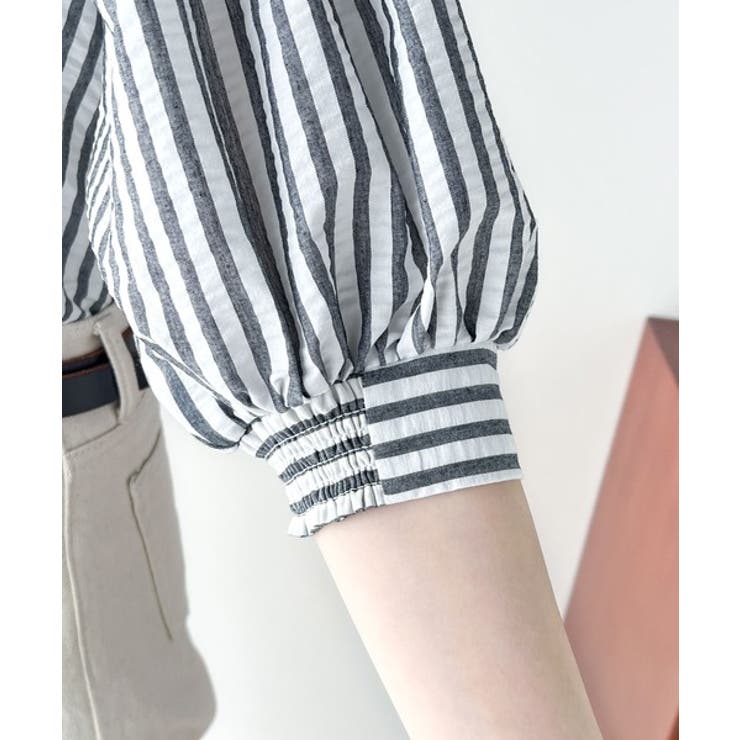 爽やかふんわりテイスト。タック入りボリュームスリーブ胸刺繍サッカーシャツ | Classical Elf  | 詳細画像22 