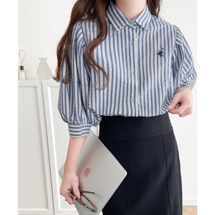 爽やかふんわりテイスト。タック入りボリュームスリーブ胸刺繍サッカーシャツ | Classical Elf  | 詳細画像2 