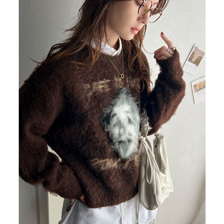 ブラウン | インパクト抜群！主役級トップス。人物モチーフ起毛シャギー素材ニット | Classical Elf 