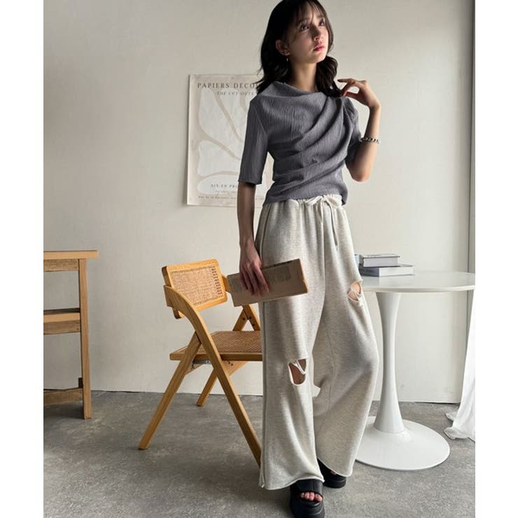 女性らしさ格上げ。ハーフスリーブアシメドレープカットソー | Classical Elf  | 詳細画像17 