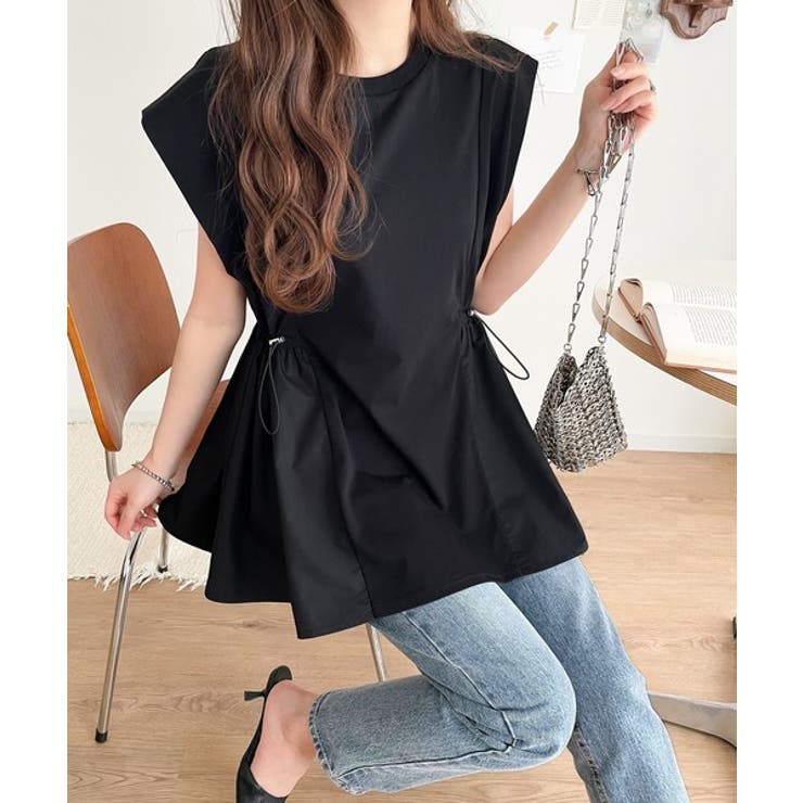 ブラック | 1枚でサマになるキレイめカジュアル。無地異素材ドッキングペプラムショートフレンチ… | Classical Elf 