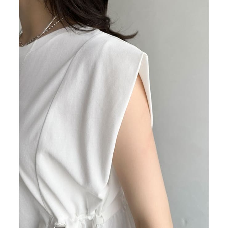 1枚でサマになるキレイめカジュアル。無地異素材ドッキングペプラムショートフレンチ… | Classical Elf  | 詳細画像36 