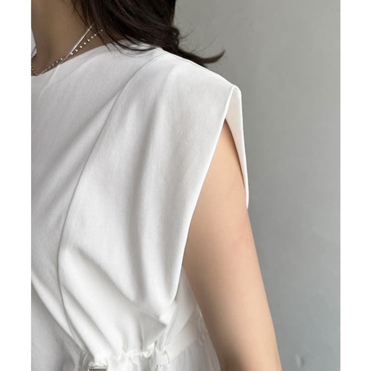 1枚でサマになるキレイめカジュアル。無地異素材ドッキングペプラムショートフレンチ… | Classical Elf  | 詳細画像41 