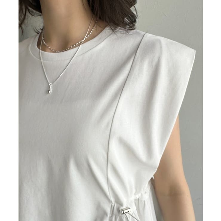 1枚でサマになるキレイめカジュアル。無地異素材ドッキングペプラムショートフレンチ… | Classical Elf  | 詳細画像42 