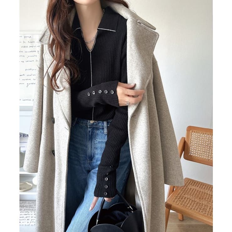 首元の抜けで細見え。インナーにも使える万能トップス♪配色ライン