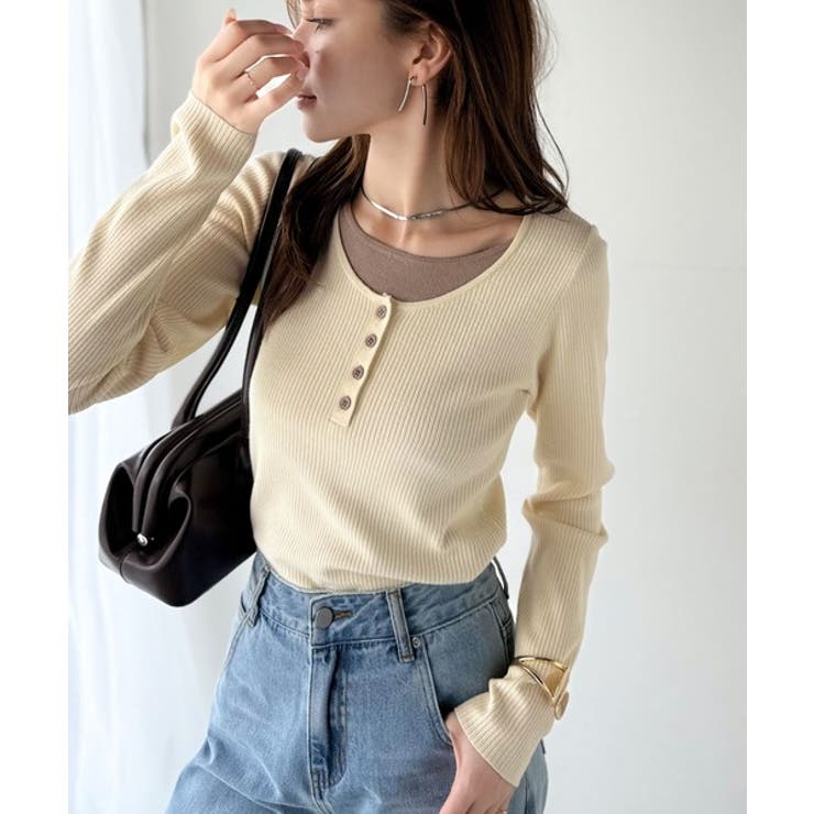 大人のカジュアルを格上げ。ヘンリーフェイクレイヤードプルオーバー