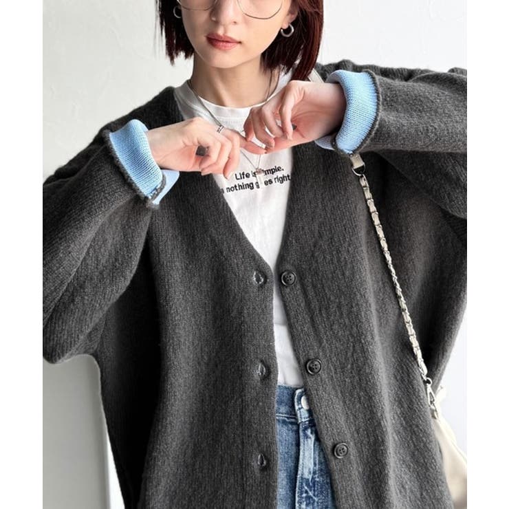 チャコール | 袖先から薫る。こなれ感たっぷりのこっくり配色。Wフェイス裏配色Vネックカーディガ… | Classical Elf 