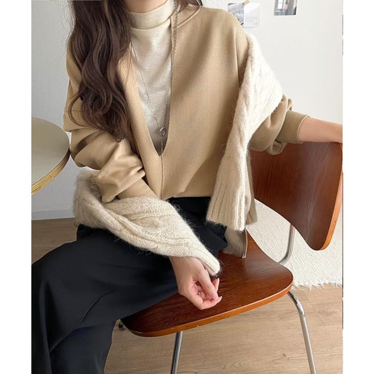 暖かさもこなれ感も、一枚で“洒落見え”。深Vネック裏起毛プルオーバー（長袖） | Classical Elf  | 詳細画像23 