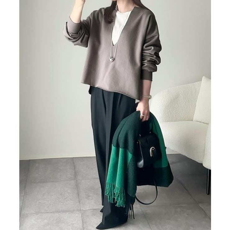 暖かさもこなれ感も、一枚で“洒落見え”。深Vネック裏起毛プルオーバー（長袖） | Classical Elf  | 詳細画像31 