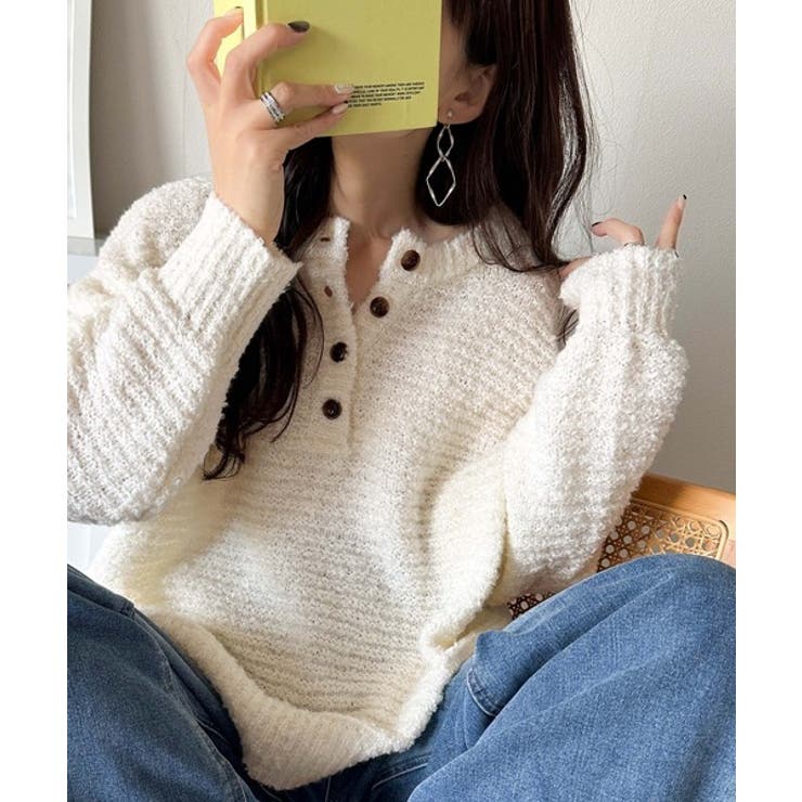 オフホワイト | ふんわり愛されスタイル♪前後2wayヘンリーネックニット（長袖） | Classical Elf 