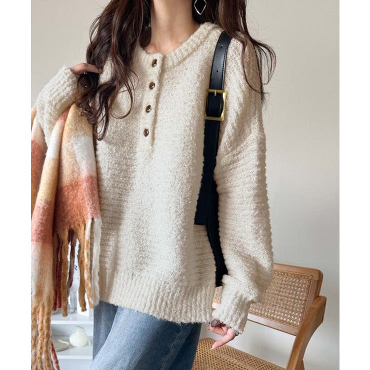 ふんわり愛されスタイル♪前後2wayヘンリーネックニット（長袖） | Classical Elf  | 詳細画像2 