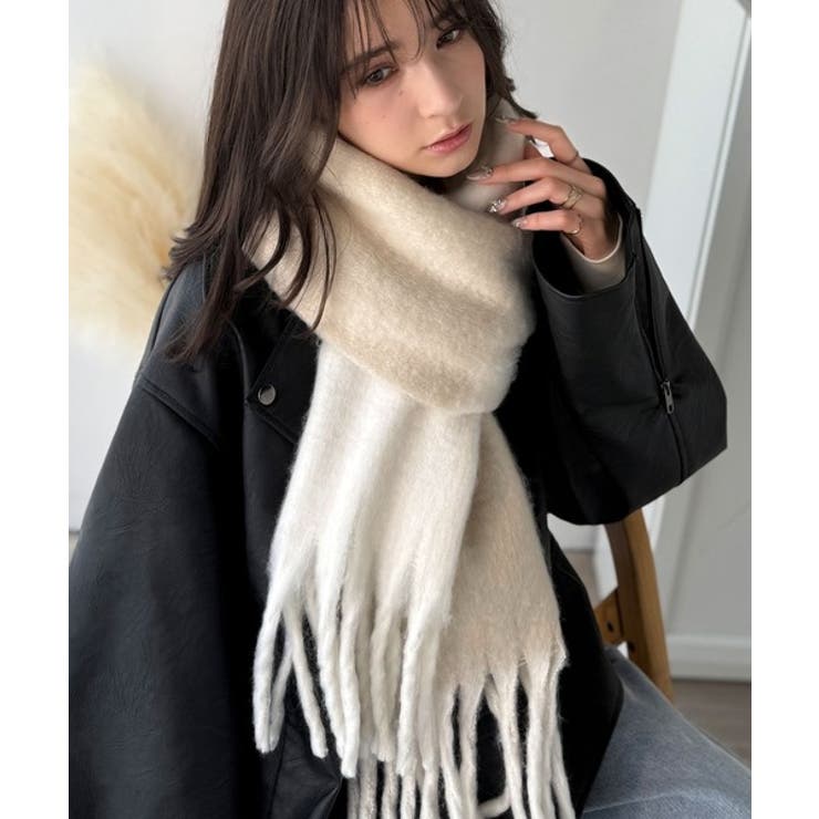 顔まわりに華やぎをプラス♪ バイカラー起毛マフラー | Classical Elf  | 詳細画像1