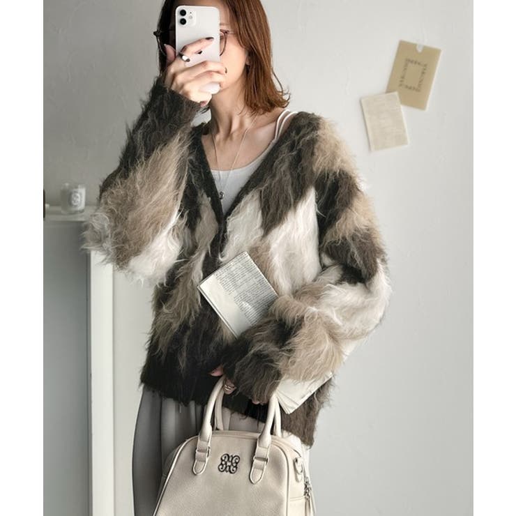 羽織るだけで旬顔＆スタイルアップを叶える◎長起毛アーガイルカーディガン | Classical Elf  | 詳細画像17 