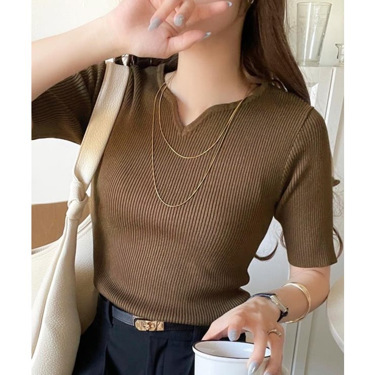ブラウン | 美デコルテを演出♪リブニットカーヴィーネックトップス（半袖） | Classical Elf 