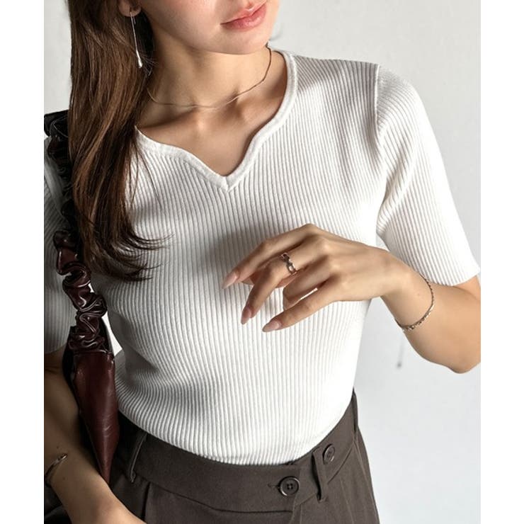 美デコルテを演出♪リブニットカーヴィーネックトップス（半袖） | Classical Elf  | 詳細画像2 