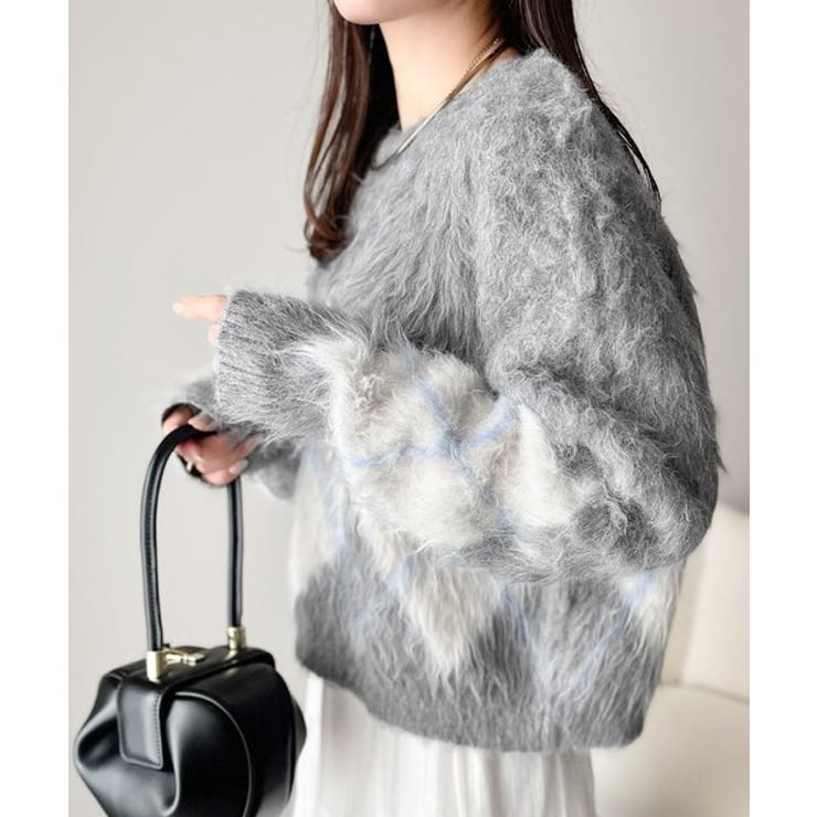 シンプルコーデに差をつける一着。長起毛アーガイル柄ニットプルオーバー | Classical Elf  | 詳細画像15 