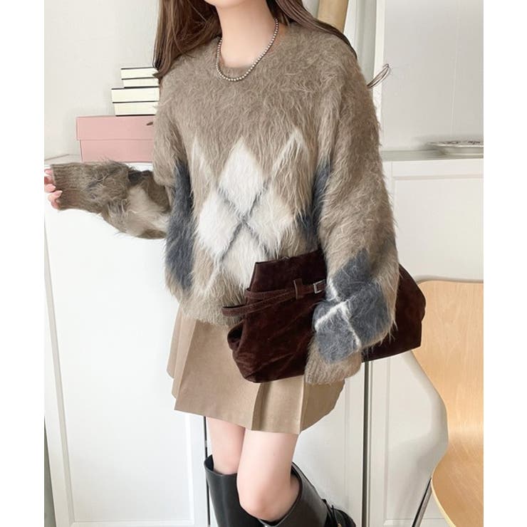 シンプルコーデに差をつける一着。長起毛アーガイル柄ニットプルオーバー | Classical Elf  | 詳細画像30 