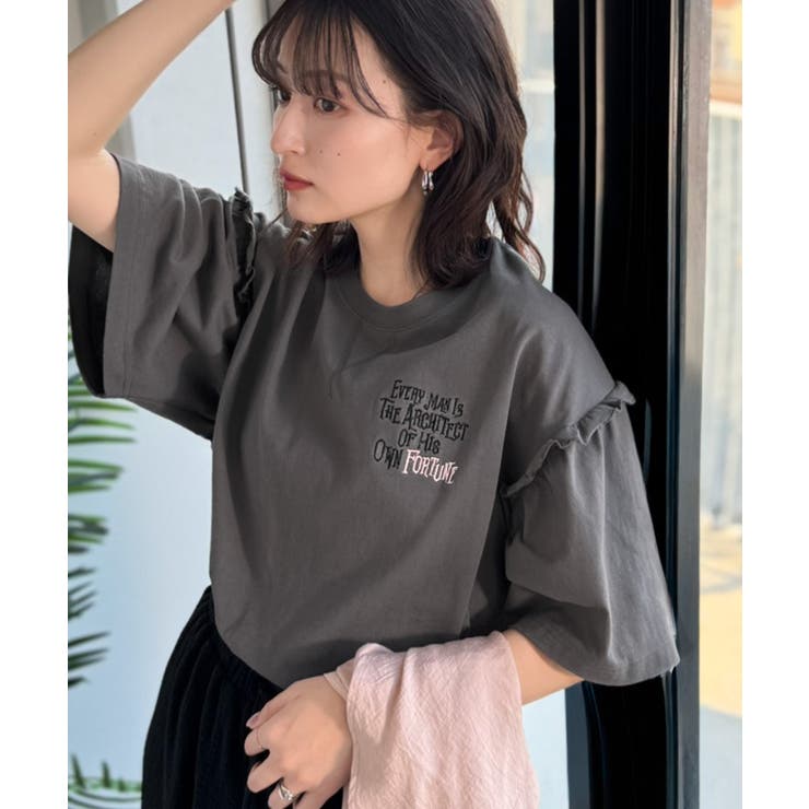 ほどよい甘さと抜け感を。大人かわいい綿100%袖フリル胸刺繍トップス(半袖) | Classical Elf  | 詳細画像30 