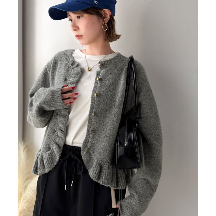 ふわっと甘く、上品に。フリルが彩る、ふわもちフリル金ボタンニットカーディガン（長… | Classical Elf  | 詳細画像19 