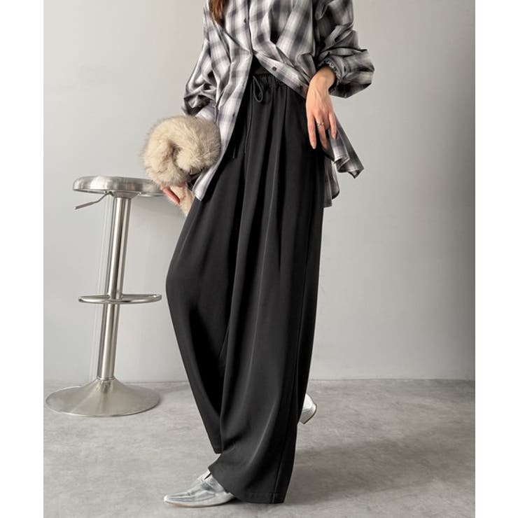 ブラック | リラックス感とスタイルを両立。美脚シルエットワイドイージーパンツ | Classical Elf