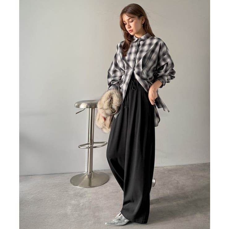 リラックス感とスタイルを両立。美脚シルエットワイドイージーパンツ | Classical Elf  | 詳細画像2