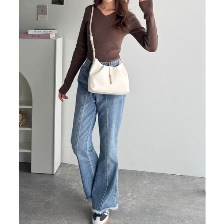 シンプルキレイめで高見えを叶える◎メタルパーツソフトシュリンクレザーバッグ | Classical Elf  | 詳細画像4 