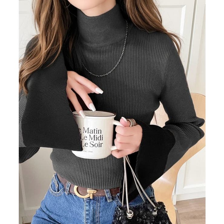 大人かわいいが実現できる。袖フレアハイネックニットプルオーバー（袖配色 無地 ボ… | Classical Elf  | 詳細画像24 