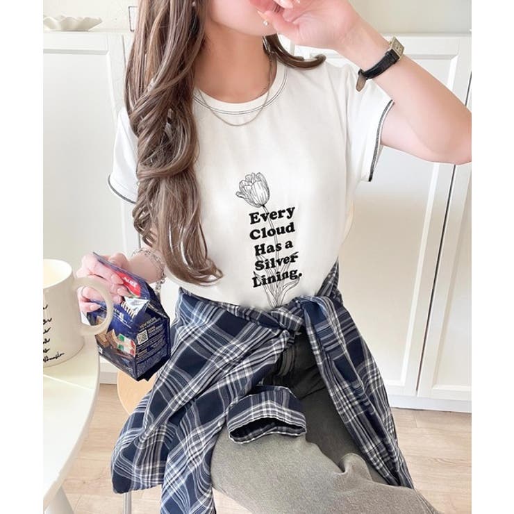 上品さが魅力。フラワープリントグラフィック刺繍Tシャツ(半袖 上品さが魅力。フラワープリントグラフィック刺繍Tシャツ(半袖