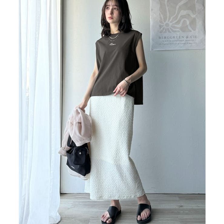 接触冷感♪大人カジュアルを格上げ！胸元ワンポイント刺繍ノースリーブトップ | Classical Elf  | 詳細画像30 