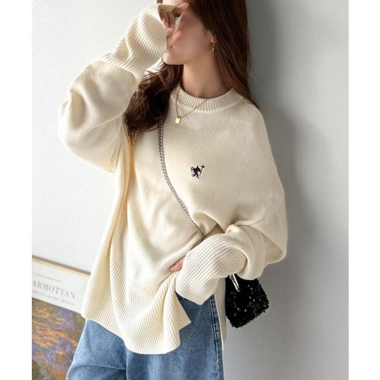 さらり抜け感ある着こなしが叶う。胸刺繍サムホール付きシンプルニット | Classical Elf  | 詳細画像6 