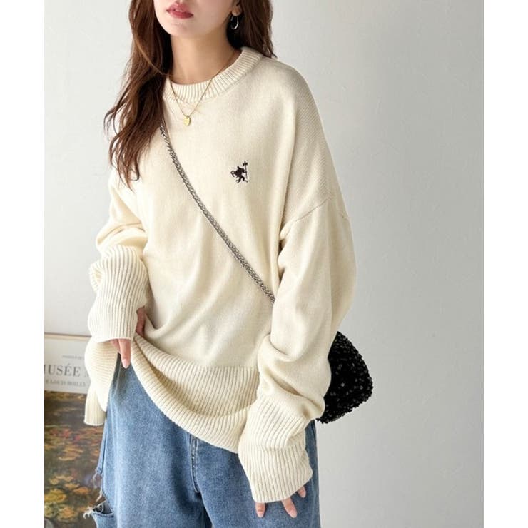 さらり抜け感ある着こなしが叶う。胸刺繍サムホール付きシンプルニット | Classical Elf  | 詳細画像7 