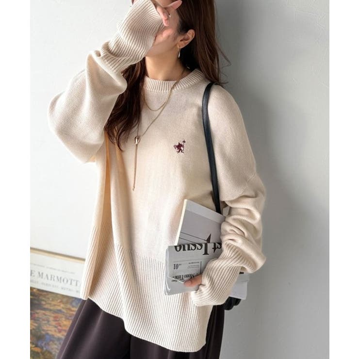 さらり抜け感ある着こなしが叶う。胸刺繍サムホール付きシンプルニット | Classical Elf  | 詳細画像12 