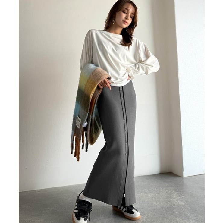 前後2wayで着まわせる！配色ボタンラインリブスカート（ロング丈） | Classical Elf  | 詳細画像9 