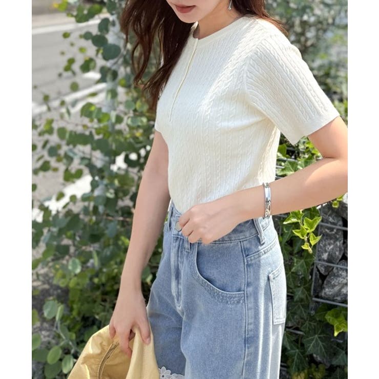 にこ♡ シンプルな心地よさ。半袖ヘンリーミニケーブルニット（半袖