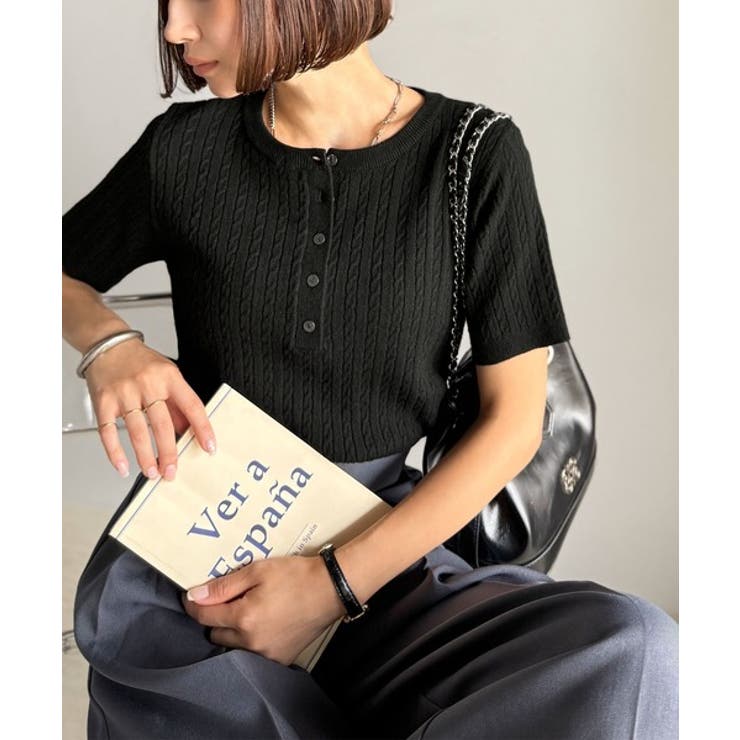 ブラック | シンプルな心地よさ。半袖ヘンリーミニケーブルニット（半袖） | Classical Elf 