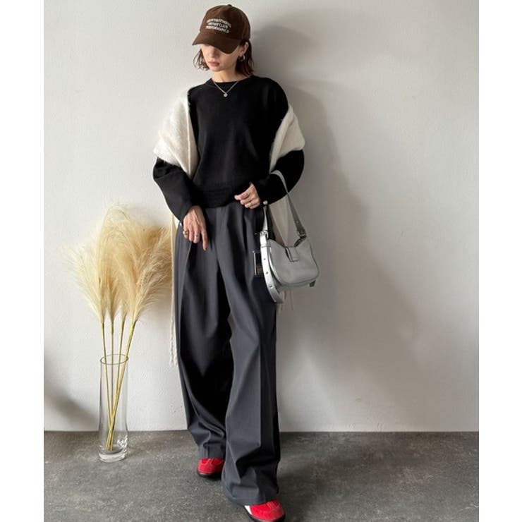 ゆったりなのに上品でキチンと見え。ミラノリブ袖先ゴールドボタンプルオーバー | Classical Elf  | 詳細画像18 